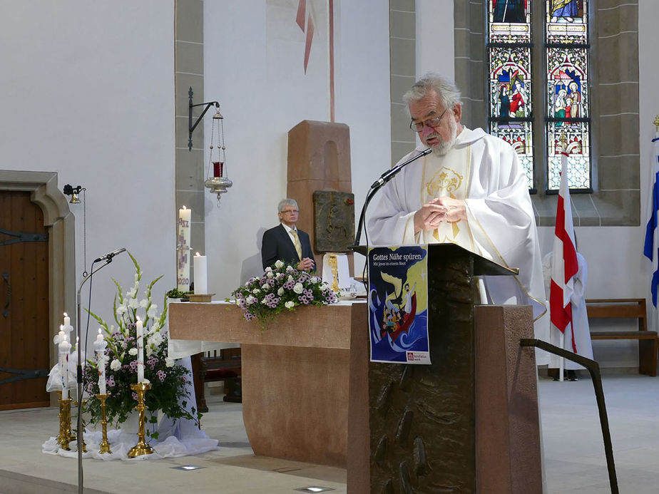 Feier der 1. Heiligen Kommunion in Sankt Crescentius (Foto: Karl-Franz Thiede)